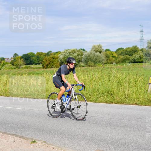 31.08.2025 - Elbe Triathlon Hamburg Michael Burmester http://msf.ph/oto/8670070 31.08.2025 09:57:47 Radfahren 302, 679, 821 meine-sportfotos.de