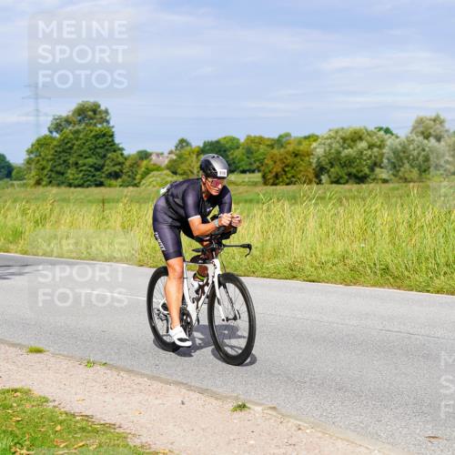 31.08.2025 - Elbe Triathlon Hamburg Michael Burmester http://msf.ph/oto/8670101 31.08.2025 09:57:59 Radfahren 414, 486, 646, 916 meine-sportfotos.de