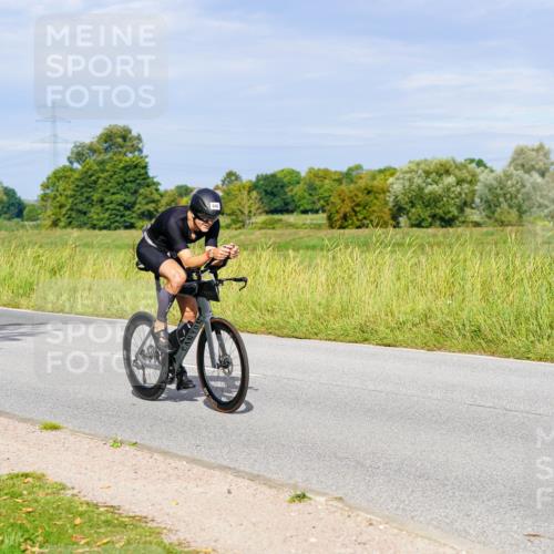 31.08.2025 - Elbe Triathlon Hamburg Michael Burmester http://msf.ph/oto/8670105 31.08.2025 09:58:00 Radfahren 486, 646, 916 meine-sportfotos.de