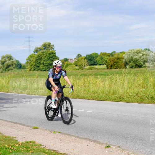 31.08.2025 - Elbe Triathlon Hamburg Michael Burmester http://msf.ph/oto/8670281 31.08.2025 09:59:14 Radfahren 387, 624, 633, 732, 800, 835, 845 meine-sportfotos.de