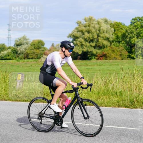 31.08.2025 - Elbe Triathlon Hamburg Michael Burmester http://msf.ph/oto/8670334 31.08.2025 09:59:21 Radfahren 387, 605, 624, 712, 732, 835, 845, 928 meine-sportfotos.de