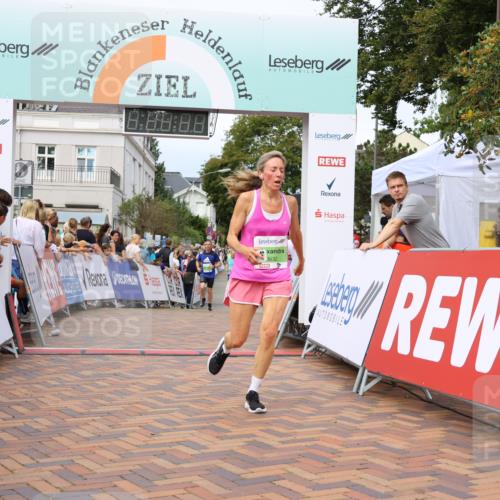 31.08.2025 - 21. Blankeneser Heldenlauf Strokosch-Dieckow http://msf.ph/oto/8670446 31.08.2025 10:54:19 Ziel 3506, 3538, 3041, 3632 meine-sportfotos.de
