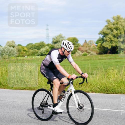 31.08.2025 - Elbe Triathlon Hamburg Michael Burmester http://msf.ph/oto/8670474 31.08.2025 09:59:43 Radfahren 469, 489, 607, 617, 622 meine-sportfotos.de