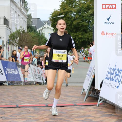 31.08.2025 - 21. Blankeneser Heldenlauf Strokosch-Dieckow http://msf.ph/oto/8670500 31.08.2025 10:33:12 Ziel 2304, 2433, 2388, 2430, 2658 meine-sportfotos.de