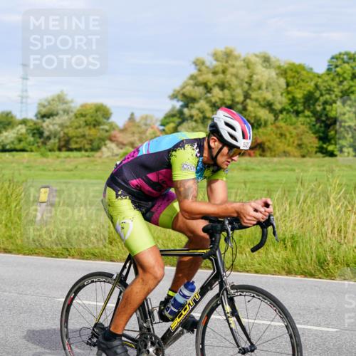 31.08.2025 - Elbe Triathlon Hamburg Michael Burmester http://msf.ph/oto/8670521 31.08.2025 09:59:56 Radfahren 455, 494, 527, 756, 787 meine-sportfotos.de