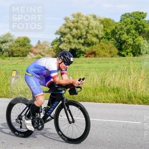 31.08.2025 - Elbe Triathlon Hamburg Michael Burmester http://msf.ph/oto/8670532 31.08.2025 09:59:59 Radfahren 527, 562, 756, 787 meine-sportfotos.de