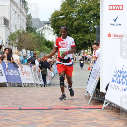 31.08.2025 - 21. Blankeneser Heldenlauf Strokosch-Dieckow http://msf.ph/oto/8670637 31.08.2025 10:54:11 Ziel 3506, 3538 meine-sportfotos.de