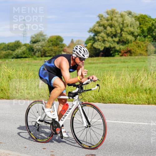 31.08.2025 - Elbe Triathlon Hamburg Michael Burmester http://msf.ph/oto/8670676 31.08.2025 10:00:40 Radfahren 420, 635, 707, 731, 740, 868, 869, 896 meine-sportfotos.de
