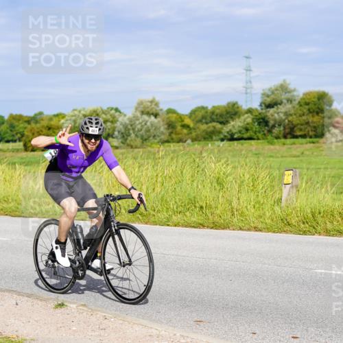 31.08.2025 - Elbe Triathlon Hamburg Michael Burmester http://msf.ph/oto/8670744 31.08.2025 10:00:50 Radfahren 461, 564, 731, 746, 795, 868, 906 meine-sportfotos.de