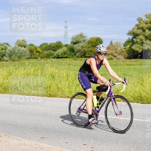 31.08.2025 - Elbe Triathlon Hamburg Michael Burmester http://msf.ph/oto/8670754 31.08.2025 10:00:51 Radfahren 461, 564, 746, 795, 906 meine-sportfotos.de