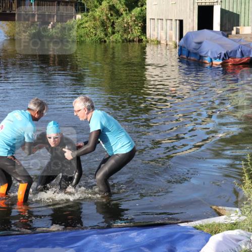 31.08.2025 - Elbe Triathlon Hamburg Luisa Fischer http://msf.ph/oto/8670849 31.08.2025 08:25:52 Schwimmen 194 meine-sportfotos.de