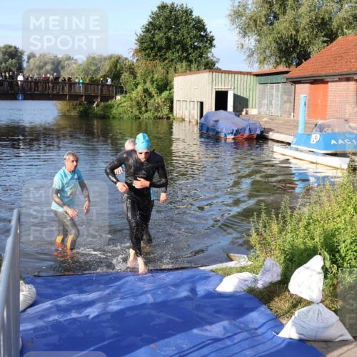 31.08.2025 - Elbe Triathlon Hamburg Luisa Fischer http://msf.ph/oto/8670859 31.08.2025 08:25:53 Schwimmen 194 meine-sportfotos.de