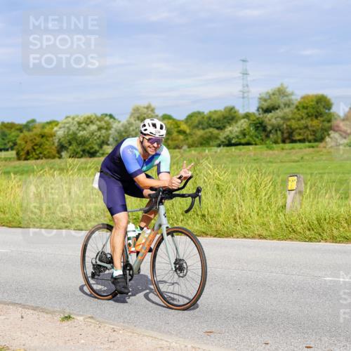 31.08.2025 - Elbe Triathlon Hamburg Michael Burmester http://msf.ph/oto/8670882 31.08.2025 10:01:24 Radfahren 431, 534, 691, 786, 823, 826 meine-sportfotos.de