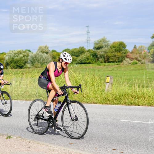 31.08.2025 - Elbe Triathlon Hamburg Michael Burmester http://msf.ph/oto/8671019 31.08.2025 10:01:44 Radfahren 636, 723, 820, 911 meine-sportfotos.de