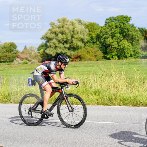 31.08.2025 - Elbe Triathlon Hamburg Michael Burmester http://msf.ph/oto/8671025 31.08.2025 10:01:44 Radfahren 636, 723, 820, 911 meine-sportfotos.de