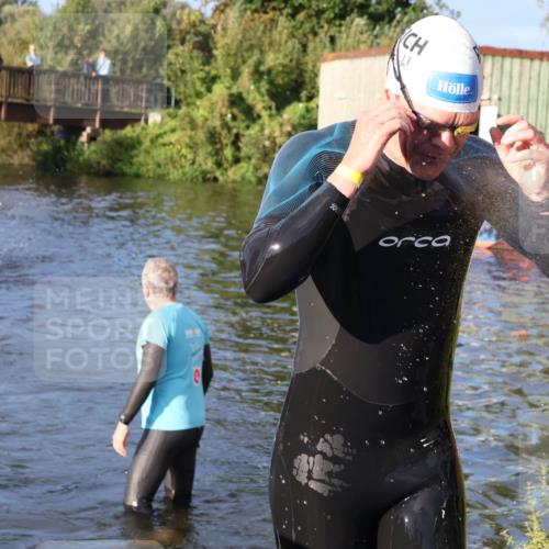 31.08.2025 - Elbe Triathlon Hamburg Luisa Fischer http://msf.ph/oto/8671027 31.08.2025 08:28:29 Schwimmen 186, 196, 206 meine-sportfotos.de
