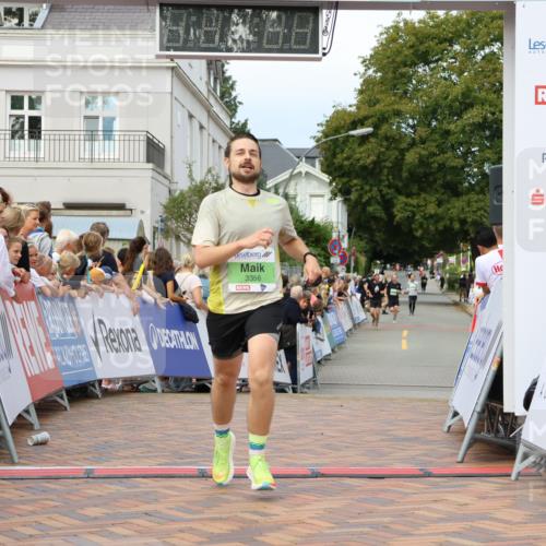 31.08.2025 - 21. Blankeneser Heldenlauf Strokosch-Dieckow http://msf.ph/oto/8671054 31.08.2025 10:53:25 Ziel 3356, 3371, 3272 meine-sportfotos.de