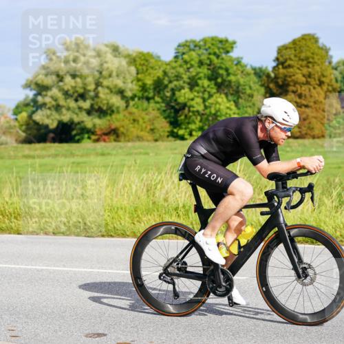 31.08.2025 - Elbe Triathlon Hamburg Michael Burmester http://msf.ph/oto/8671077 31.08.2025 10:01:51 Radfahren 393, 636, 750 meine-sportfotos.de