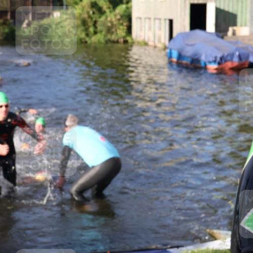 31.08.2025 - Elbe Triathlon Hamburg Luisa Fischer http://msf.ph/oto/8671123 31.08.2025 08:29:54 Schwimmen 171, 209, 229, 232, 238 meine-sportfotos.de