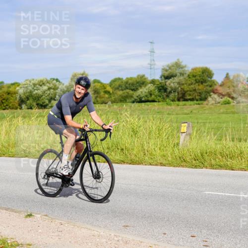 31.08.2025 - Elbe Triathlon Hamburg Michael Burmester http://msf.ph/oto/8671144 31.08.2025 10:02:02 Radfahren 394, 634, 656, 660, 684, 859 meine-sportfotos.de