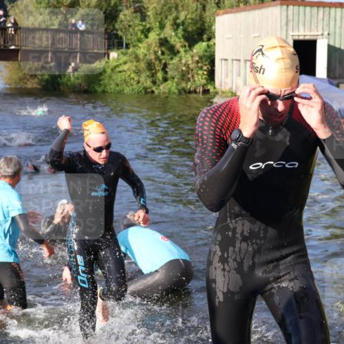 31.08.2025 - Elbe Triathlon Hamburg Luisa Fischer http://msf.ph/oto/8671162 31.08.2025 08:29:59 Schwimmen 171, 200, 209, 232, 238 meine-sportfotos.de