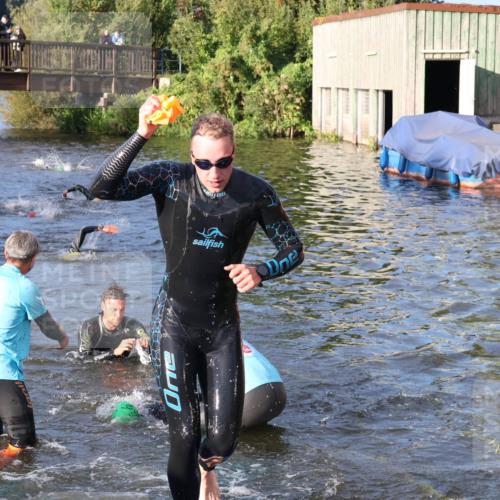 31.08.2025 - Elbe Triathlon Hamburg Luisa Fischer http://msf.ph/oto/8671167 31.08.2025 08:30:00 Schwimmen 171, 200, 209, 232 meine-sportfotos.de