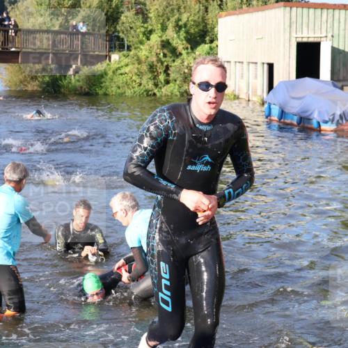 31.08.2025 - Elbe Triathlon Hamburg Luisa Fischer http://msf.ph/oto/8671169 31.08.2025 08:30:00 Schwimmen 171, 200, 209, 232 meine-sportfotos.de