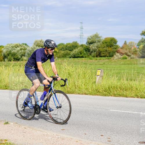 31.08.2025 - Elbe Triathlon Hamburg Michael Burmester http://msf.ph/oto/8671173 31.08.2025 10:02:04 Radfahren 394, 634, 656, 660, 684, 859 meine-sportfotos.de