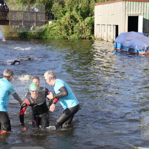 31.08.2025 - Elbe Triathlon Hamburg Luisa Fischer http://msf.ph/oto/8671175 31.08.2025 08:30:01 Schwimmen 171, 200, 209, 232 meine-sportfotos.de