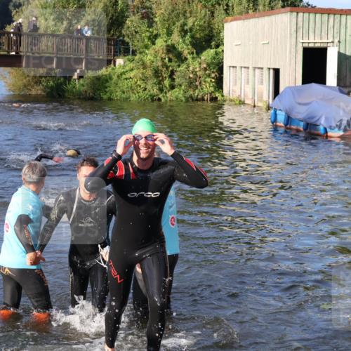 31.08.2025 - Elbe Triathlon Hamburg Luisa Fischer http://msf.ph/oto/8671188 31.08.2025 08:30:03 Schwimmen 171, 172, 200, 232 meine-sportfotos.de