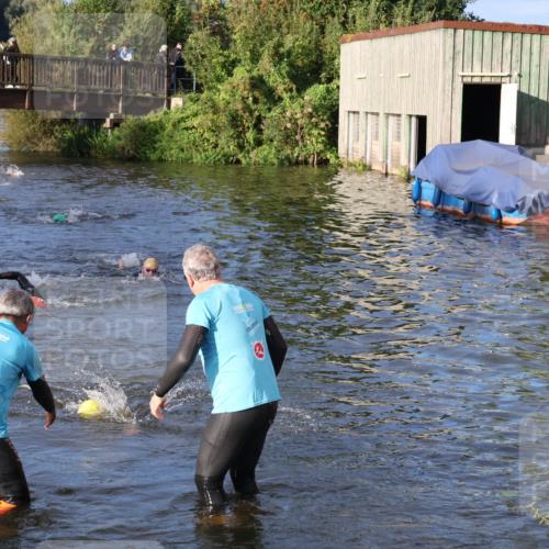 31.08.2025 - Elbe Triathlon Hamburg Luisa Fischer http://msf.ph/oto/8671222 31.08.2025 08:30:07 Schwimmen 172, 200, 232 meine-sportfotos.de