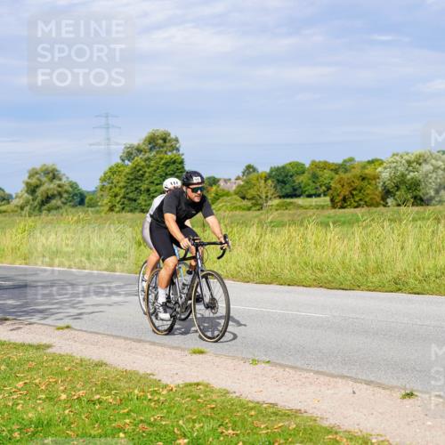 31.08.2025 - Elbe Triathlon Hamburg Michael Burmester http://msf.ph/oto/8671242 31.08.2025 10:02:14 Radfahren 569, 570, 838, 909 meine-sportfotos.de