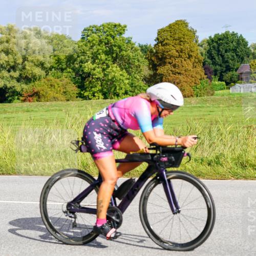 31.08.2025 - Elbe Triathlon Hamburg Michael Burmester http://msf.ph/oto/8671290 31.08.2025 10:02:17 Radfahren 569, 570, 808, 838, 909 meine-sportfotos.de
