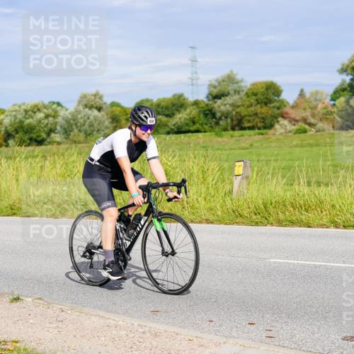 31.08.2025 - Elbe Triathlon Hamburg Michael Burmester http://msf.ph/oto/8671304 31.08.2025 10:02:22 Radfahren 808 meine-sportfotos.de