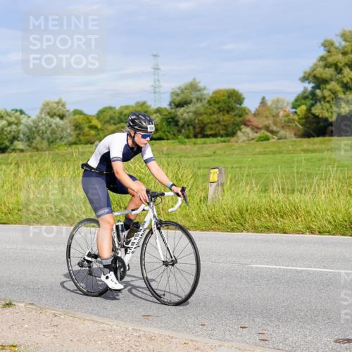 31.08.2025 - Elbe Triathlon Hamburg Michael Burmester http://msf.ph/oto/8671322 31.08.2025 10:02:33 Radfahren 421, 754, 930 meine-sportfotos.de