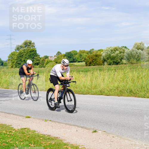 31.08.2025 - Elbe Triathlon Hamburg Michael Burmester http://msf.ph/oto/8671413 31.08.2025 10:02:56 Radfahren 428, 495, 618, 638, 682, 696, 727, 739, 850, 912 meine-sportfotos.de