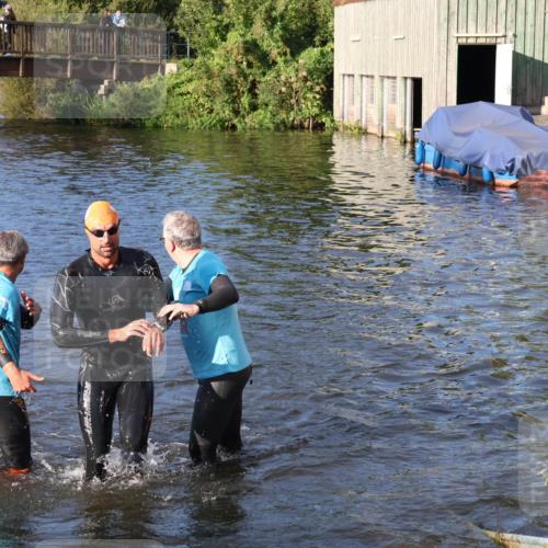 31.08.2025 - Elbe Triathlon Hamburg Luisa Fischer http://msf.ph/oto/8671435 31.08.2025 08:30:45 Schwimmen 191, 230 meine-sportfotos.de