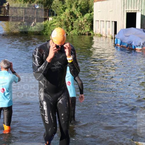 31.08.2025 - Elbe Triathlon Hamburg Luisa Fischer http://msf.ph/oto/8671455 31.08.2025 08:30:47 Schwimmen 230 meine-sportfotos.de