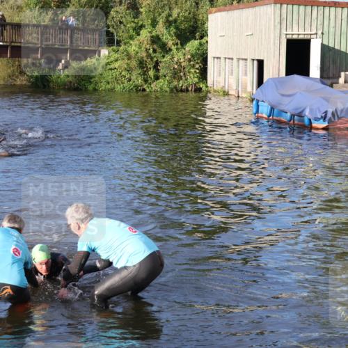 31.08.2025 - Elbe Triathlon Hamburg Luisa Fischer http://msf.ph/oto/8671488 31.08.2025 08:31:19 Schwimmen 219 meine-sportfotos.de