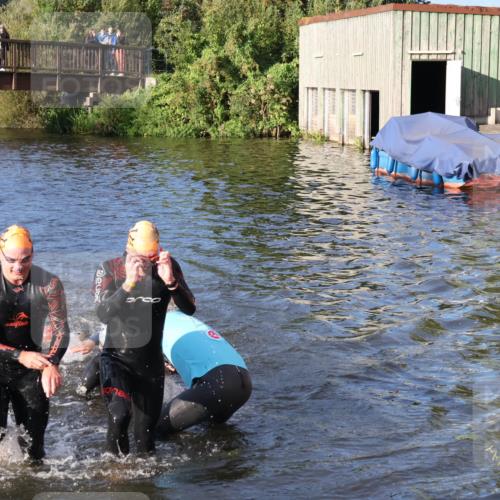 31.08.2025 - Elbe Triathlon Hamburg Luisa Fischer http://msf.ph/oto/8671536 31.08.2025 08:31:35 Schwimmen 169, 180, 189, 208, 211, 227 meine-sportfotos.de