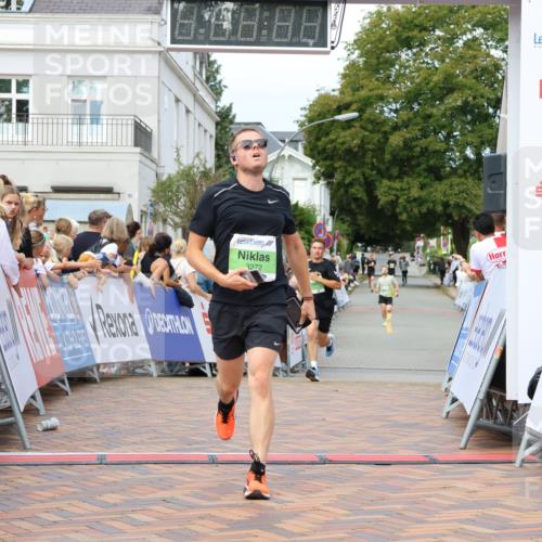 31.08.2025 - 21. Blankeneser Heldenlauf Strokosch-Dieckow http://msf.ph/oto/8671537 31.08.2025 10:53:17 Ziel 3371, 3636, 3272 meine-sportfotos.de