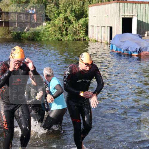 31.08.2025 - Elbe Triathlon Hamburg Luisa Fischer http://msf.ph/oto/8671550 31.08.2025 08:31:37 Schwimmen 169, 180, 189, 208, 211, 227 meine-sportfotos.de