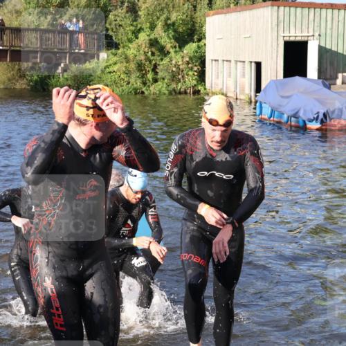 31.08.2025 - Elbe Triathlon Hamburg Luisa Fischer http://msf.ph/oto/8671555 31.08.2025 08:31:38 Schwimmen 169, 180, 189, 207, 208, 211, 227 meine-sportfotos.de