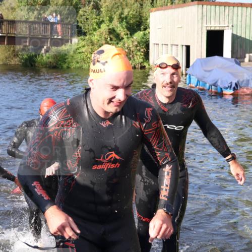 31.08.2025 - Elbe Triathlon Hamburg Luisa Fischer http://msf.ph/oto/8671563 31.08.2025 08:31:38 Schwimmen 169, 180, 189, 207, 208, 211, 227 meine-sportfotos.de