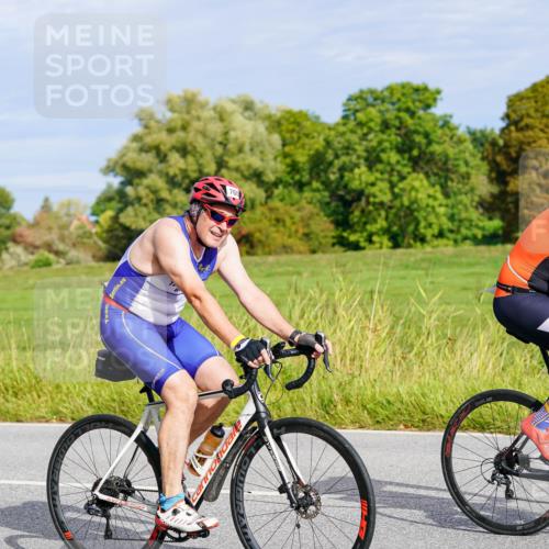 31.08.2025 - Elbe Triathlon Hamburg Michael Burmester http://msf.ph/oto/8671578 31.08.2025 10:03:14 Radfahren 595, 603, 674, 760, 828, 901 meine-sportfotos.de