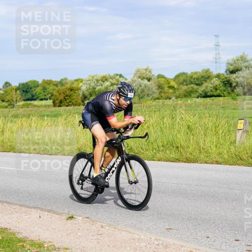 31.08.2025 - Elbe Triathlon Hamburg Michael Burmester http://msf.ph/oto/8671621 31.08.2025 10:03:19 Radfahren 510, 595, 603, 658, 816, 901, 915 meine-sportfotos.de