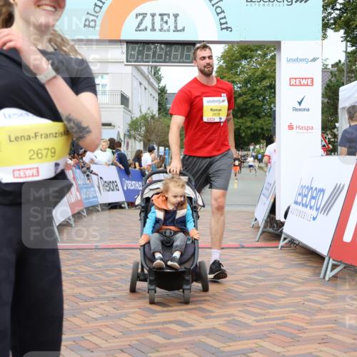 31.08.2025 - 21. Blankeneser Heldenlauf Strokosch-Dieckow http://msf.ph/oto/8671627 31.08.2025 10:32:04 Ziel 2679, 2678, 2222, 2567, 2734, 2735, 2105, 2228, 2501 meine-sportfotos.de