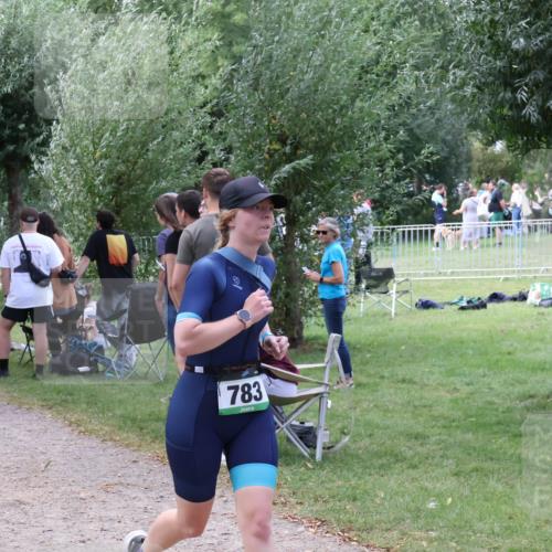 31.08.2025 - Elbe Triathlon Hamburg Luisa Fischer http://msf.ph/oto/8671695 31.08.2025 11:58:31 Laufen 783 meine-sportfotos.de