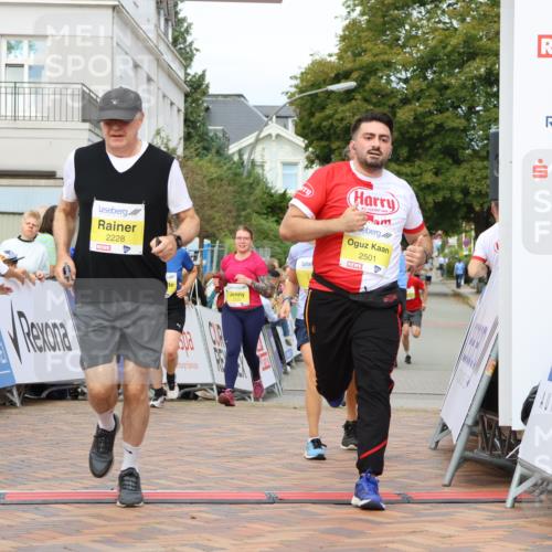 31.08.2025 - 21. Blankeneser Heldenlauf Strokosch-Dieckow http://msf.ph/oto/8671721 31.08.2025 10:31:57 Ziel 2222, 2567, 2077, 2407, 2462, 2734, 2735, 2105, 2278, 2228, 2501 meine-sportfotos.de