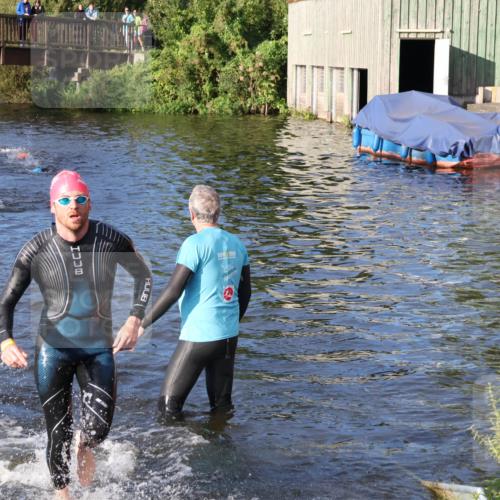 31.08.2025 - Elbe Triathlon Hamburg Luisa Fischer http://msf.ph/oto/8671739 31.08.2025 08:32:18 Schwimmen 185 meine-sportfotos.de